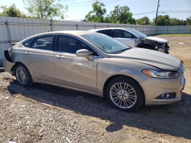 3FA6P0H96GR147268 - 2016 FORD FUSION SE BEIGE photo 4