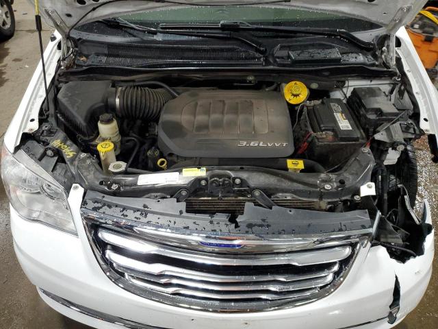 2C4RC1CGXFR520606 - 2015 CHRYSLER TOWN & COU TOURING L WHITE photo 12