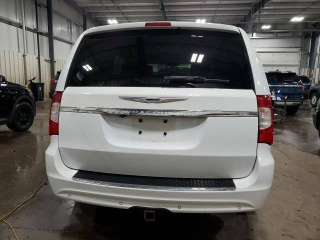 2C4RC1CGXFR520606 - 2015 CHRYSLER TOWN & COU TOURING L WHITE photo 6