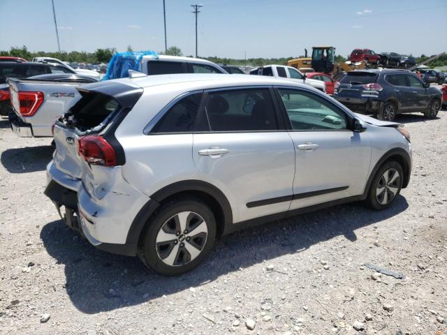 KNDCB3LC5H5064192 - 2017 KIA NIRO FE SILVER photo 3