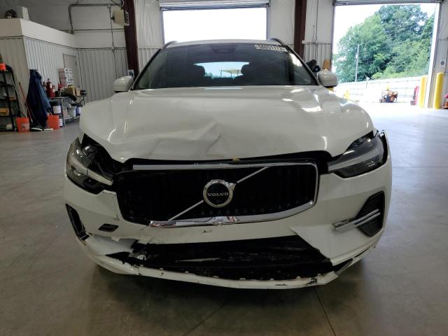 YV4L12DK3N1972398 - 2022 VOLVO XC60 B5 MOMENTUM WHITE photo 5