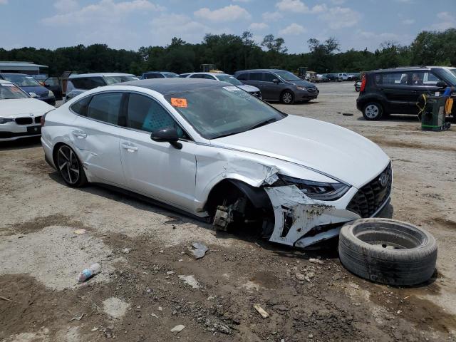 5NPEJ4J25MH124980 - 2021 HYUNDAI SONATA SEL PLUS WHITE photo 4