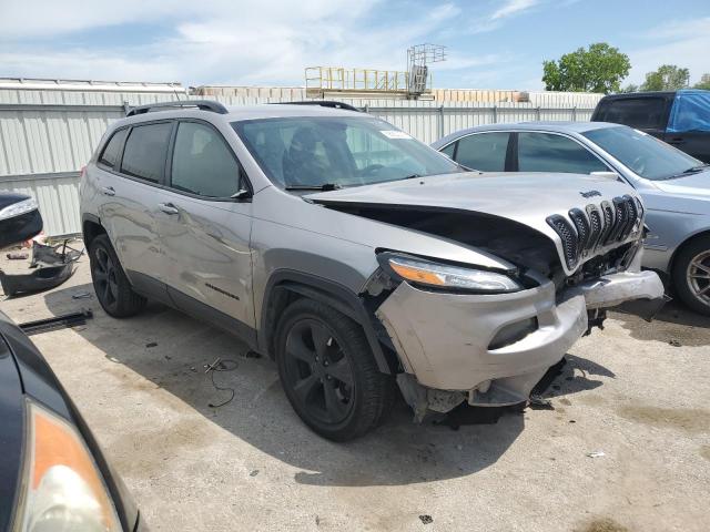 1C4PJLCX4JD553377 - 2018 JEEP CHEROKEE LATITUDE 银色 照片 4