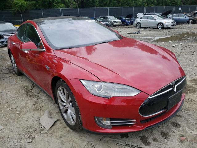 5YJSA1E27FF108843 - 2015 TESLA MODEL S Червоний фото 4