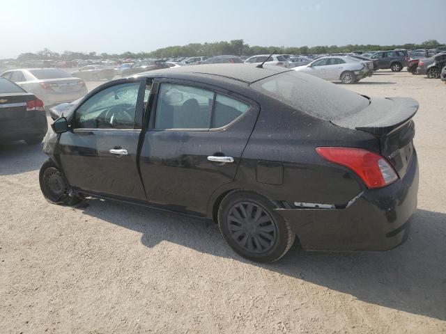 3N1CN7AP7JL807741 - 2018 NISSAN VERSA S BLACK photo 2