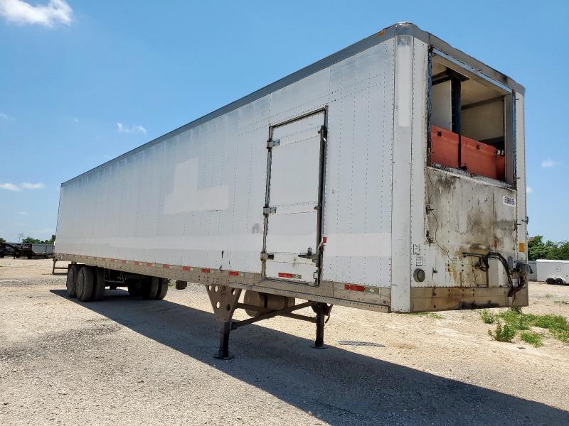 1UYVS25389U645338 - 2009 UTILITY VS2RA WHITE photo 2