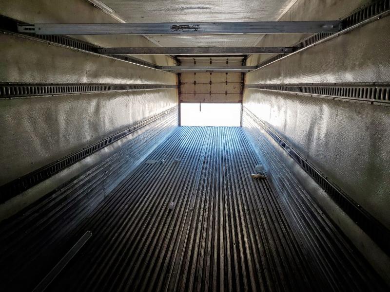 1UYVS25389U645338 - 2009 UTILITY VS2RA WHITE photo 6