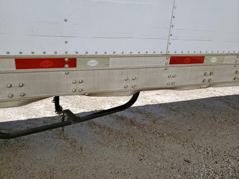 1UYVS25389U645338 - 2009 UTILITY VS2RA WHITE photo 9