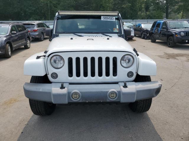 1C4GJWBG1EL200352 - 2014 JEEP WRANGLER SAHARA WHITE photo 5