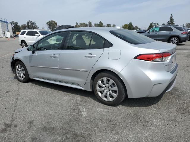 JTDEPMAE6N3030757 - 2022 TOYOTA COROLLA LE SILVER photo 2