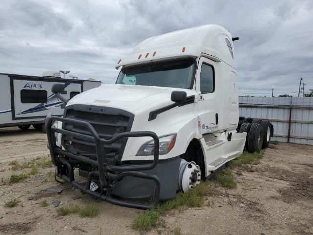 3AKJHHFGXLSLP4471 - 2020 FREIGHTLINER CASCADIA 1 WHITE photo 2