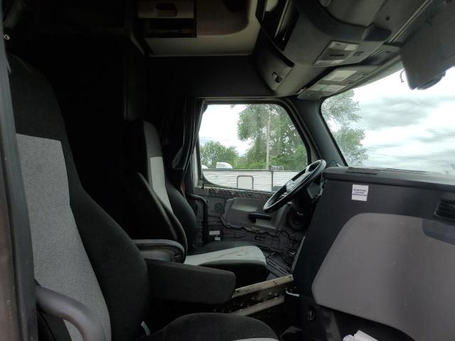 3AKJHHFGXLSLP4471 - 2020 FREIGHTLINER CASCADIA 1 WHITE photo 5