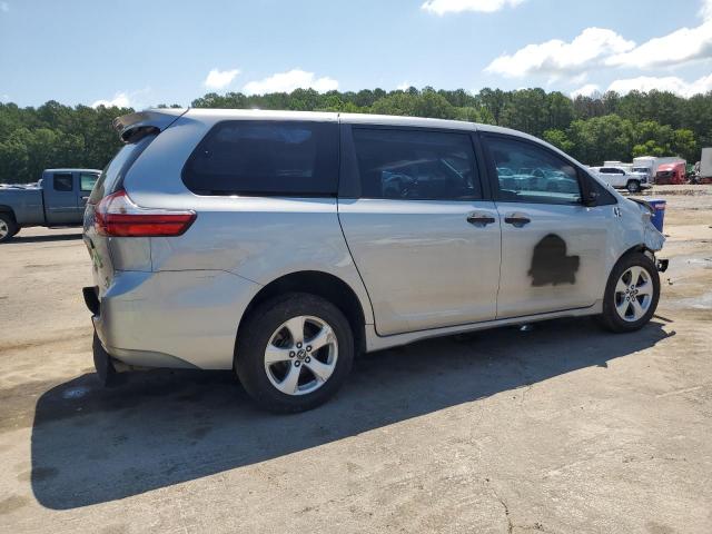 5TDZZ3DCXJS928724 - 2018 TOYOTA SIENNA L SILVER photo 3