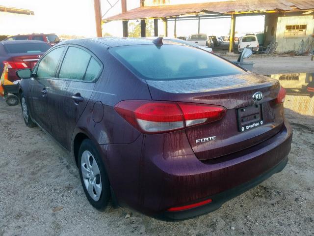 3KPFK4A74HE158349 - 2017 KIA FORTE LX BURGUNDY photo 3