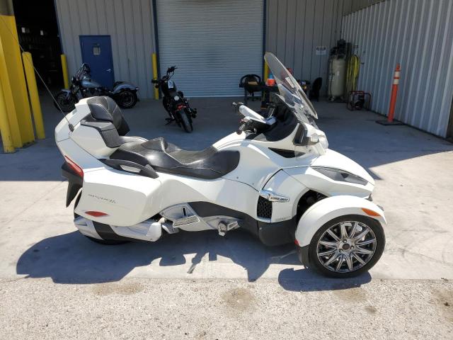 2014 CAN-AM SPYDER ROA RT, null
