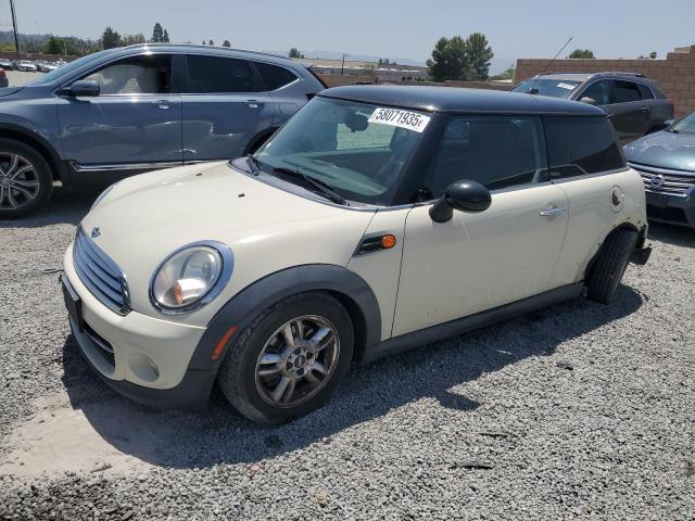 2013 MINI COOPER, 