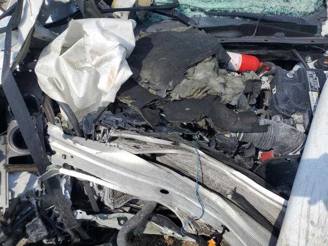 4T1G11AK8NU664687 - 2022 TOYOTA CAMRY SE 白色 照片 11