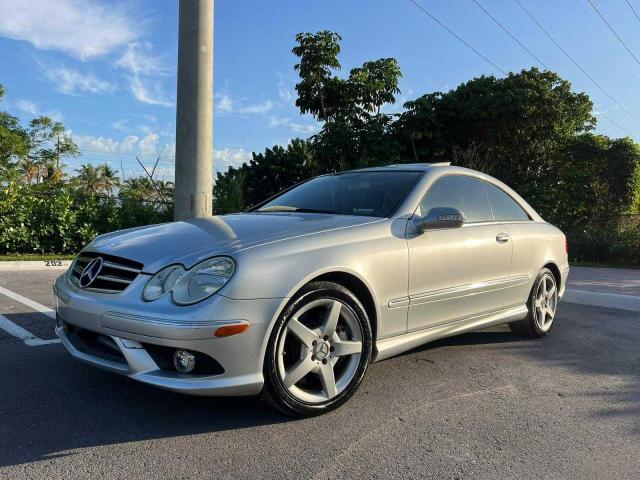 WDBTJ72H07F207001 - 2007 MERCEDES-BENZ CLK 550 SILVER photo 2