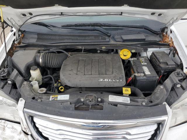 2C4RC1CGXFR675219 - 2015 CHRYSLER TOWN & COU TOURING L WHITE photo 12