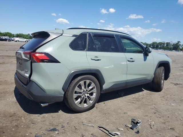 JTMA1RFV4MD073136 - 2021 TOYOTA RAV4 XLE PREMIUM GRAY photo 3