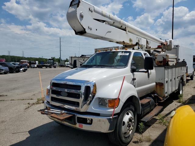 3FRXX7FE0BV399527 - 2011 FORD F750 SUPER DUTY WHITE photo 2