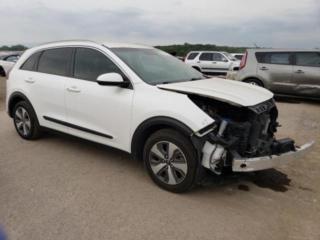 KNDCB3LC9H5088043 - 2017 KIA NIRO FE WHITE photo 4