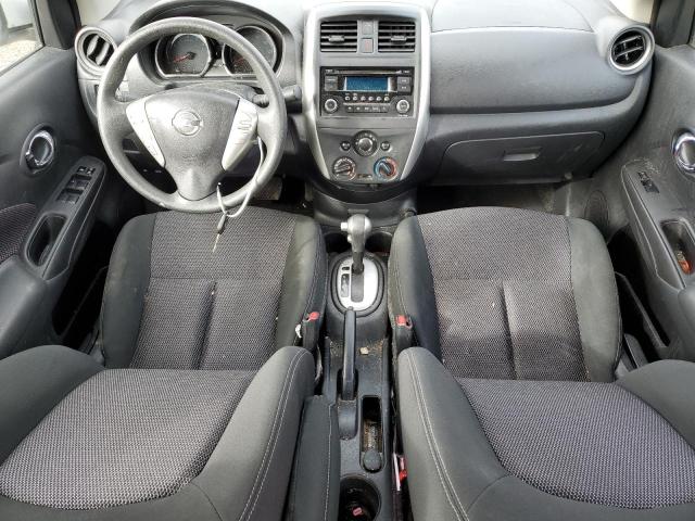 3N1CN7AP6JL835854 - 2018 NISSAN VERSA S Күміс фото 8