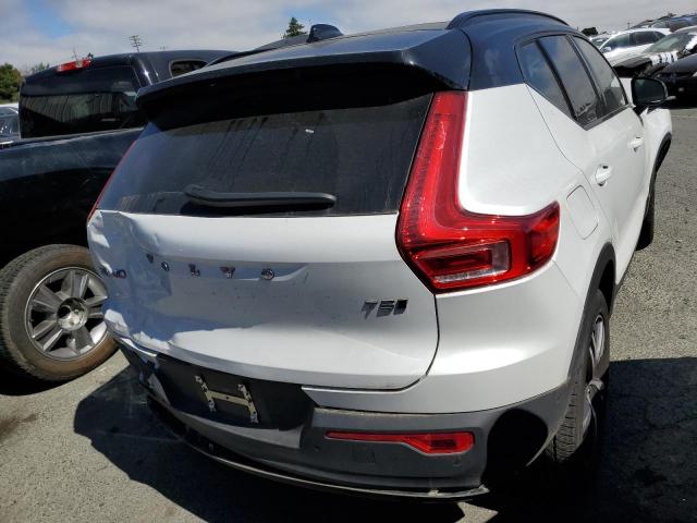 YV4162UM4M2467487 - 2021 VOLVO XC40 T5 R-DESIGN WHITE photo 3