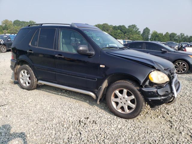 4JGAB72E7XA123097 - 1999 MERCEDES-BENZ ML 430 BLACK photo 4