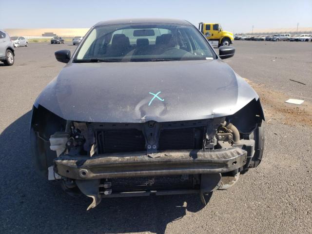 3VW2K7AJ5EM241072 - 2014 VOLKSWAGEN JETTA BASE Grau Foto 5