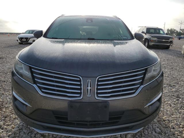 5LMCJ2C98HUL49940 - 2017 LINCOLN MKC SELECT Grau Foto 5