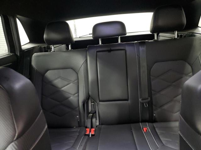 1V2HE2CA2RC231772 - 2024 VOLKSWAGEN ATLAS CROS SE Чорний фото 10