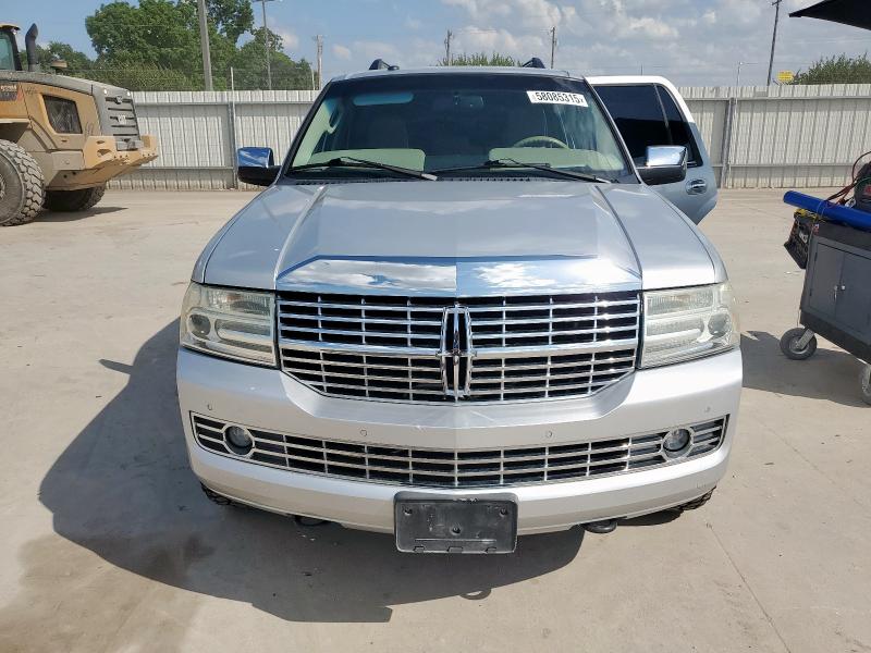 5LMJJ2J57BEJ09013 - 2011 LINCOLN NAVIGATOR SILVER photo 5