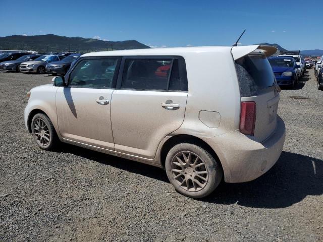 JTLKE50E281029724 - 2008 TOYOTA SCION XB WHITE photo 2