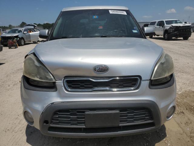 KNDJT2A61C7462590 - 2012 KIA SOUL + SILVER photo 5