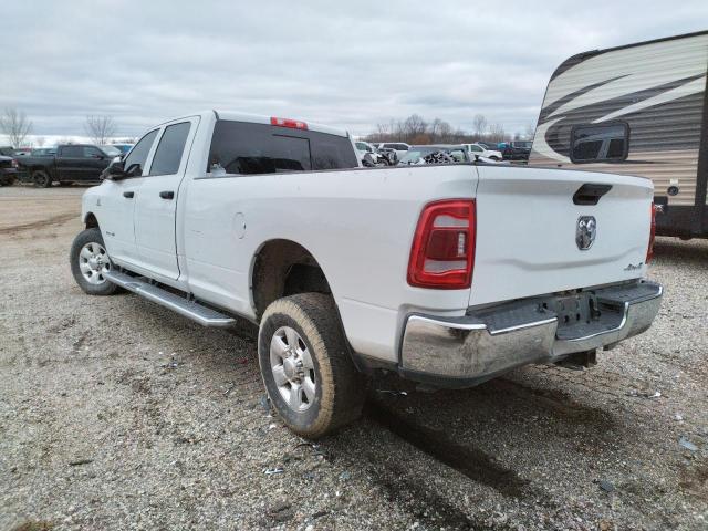 3C63R3GL8NG103732 - 2022 RAM 3500 TRADESMAN WHITE photo 3