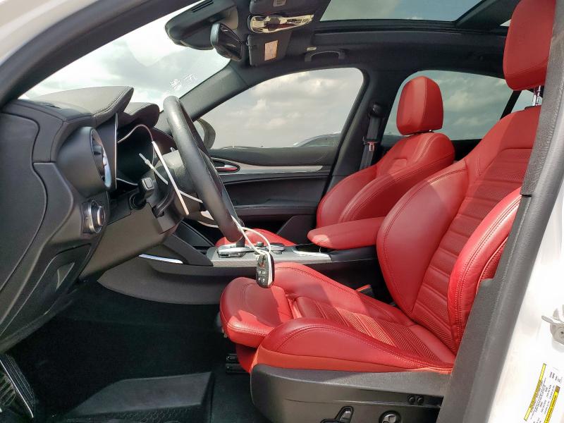 ZASPAKBN2N7D27344 - 2022 ALFA ROMEO STELVIO TI WHITE photo 7