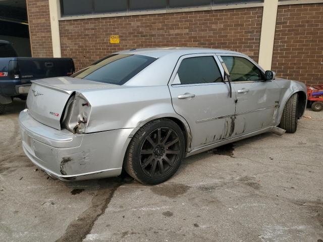 2C3LA73W76H371670 - 2006 CHRYSLER 300C SRT-8 SILVER photo 3