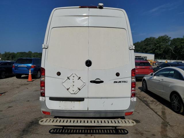 WD3PE8CB6C5699342 - 2012 MERCEDES-BENZ SPRINTER 2500 WHITE photo 6