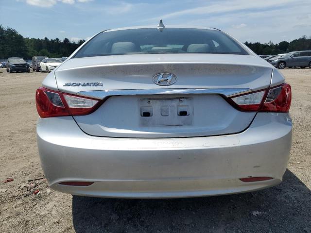 5NPEB4AC5BH240201 - 2011 HYUNDAI SONATA GLS SILVER photo 6