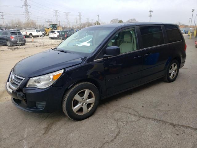 2V4RW3D18AR424369 - 2010 VOLKSWAGEN ROUTAN SE BLACK photo 1