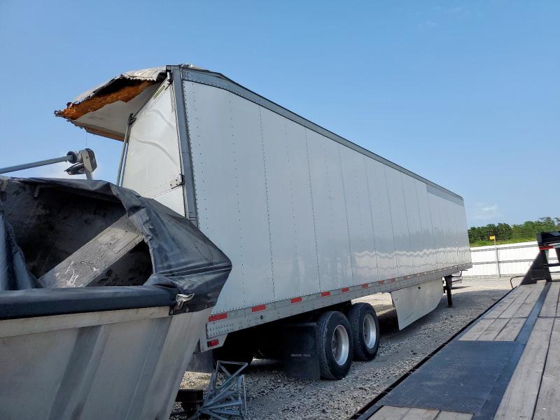 1UYVS2533HU799101 - 2017 UTILITY TL WHITE photo 4