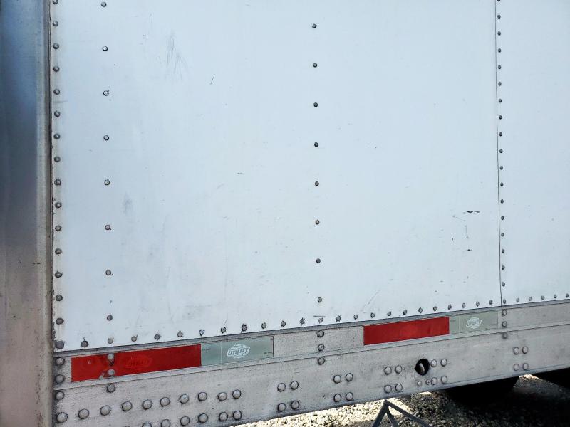 1UYVS2533HU799101 - 2017 UTILITY TL WHITE photo 6