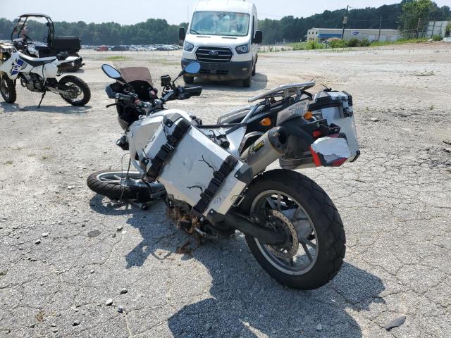 WB1022805BZW91533 - 2011 BMW F650 GS SILVER photo 3