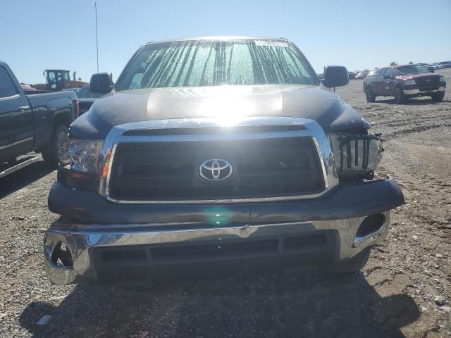 5TFRM5F16BX023219 - 2011 TOYOTA TUNDRA DOUBLE CAB SR5 GRAY photo 5