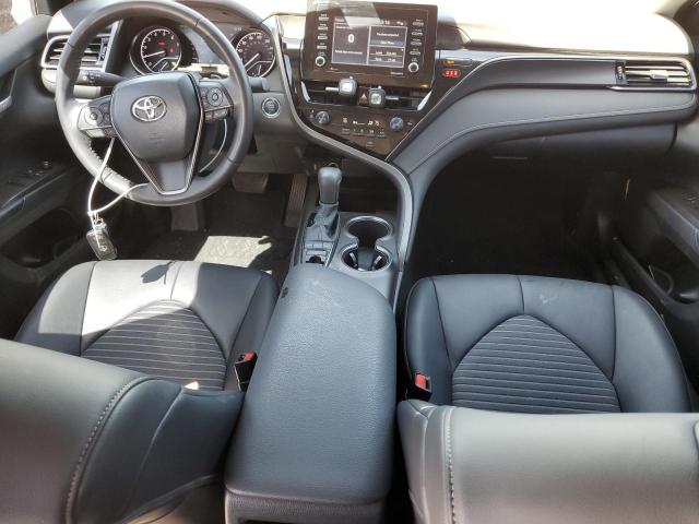 4T1T11BK5NU071415 - 2022 TOYOTA CAMRY SE თეთრი ფოტო 8