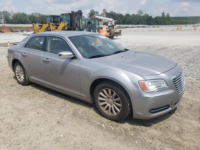 2C3CCAAG3EH211691 - 2014 CHRYSLER 300 SILVER photo 4