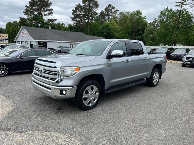 5TFAW5F13EX389991 - 2014 TOYOTA TUNDRA CREWMAX PLATINUM SILVER photo 2