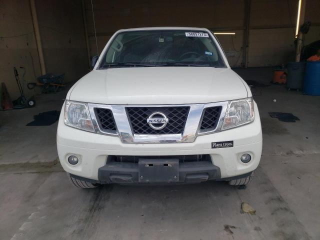 1N6DD0CW9KN726674 - 2019 NISSAN FRONTIER SV WHITE photo 5