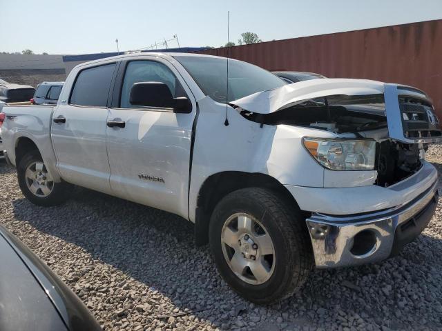 5TFDY5F13CX261822 - 2012 TOYOTA TUNDRA CREWMAX SR5 WHITE photo 4